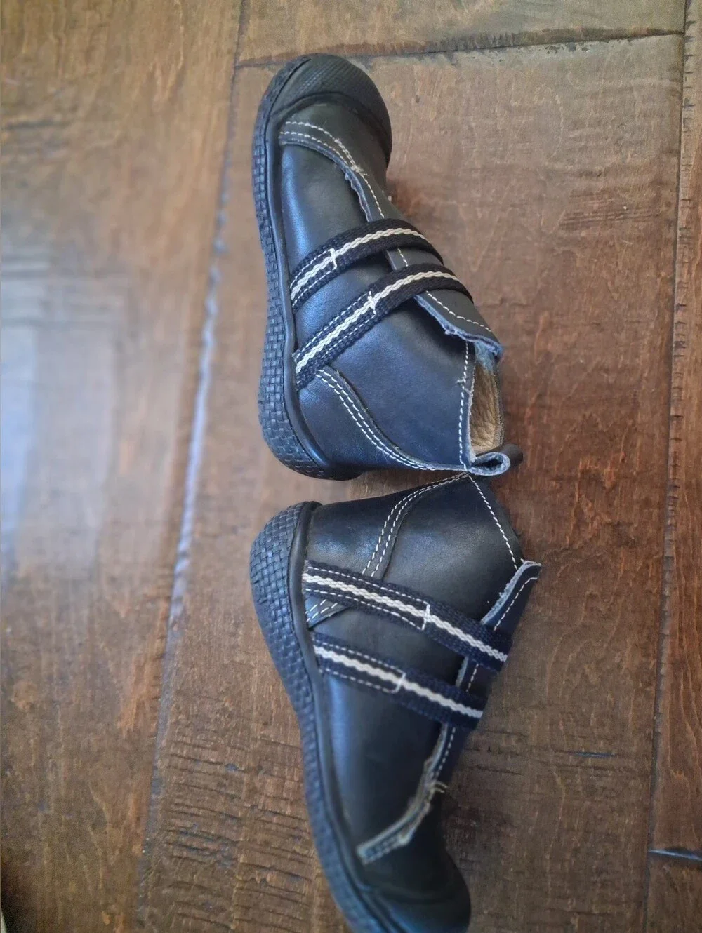 ​EUC Peruzzi Kids Black Leather High-Top Shoes | Size 6